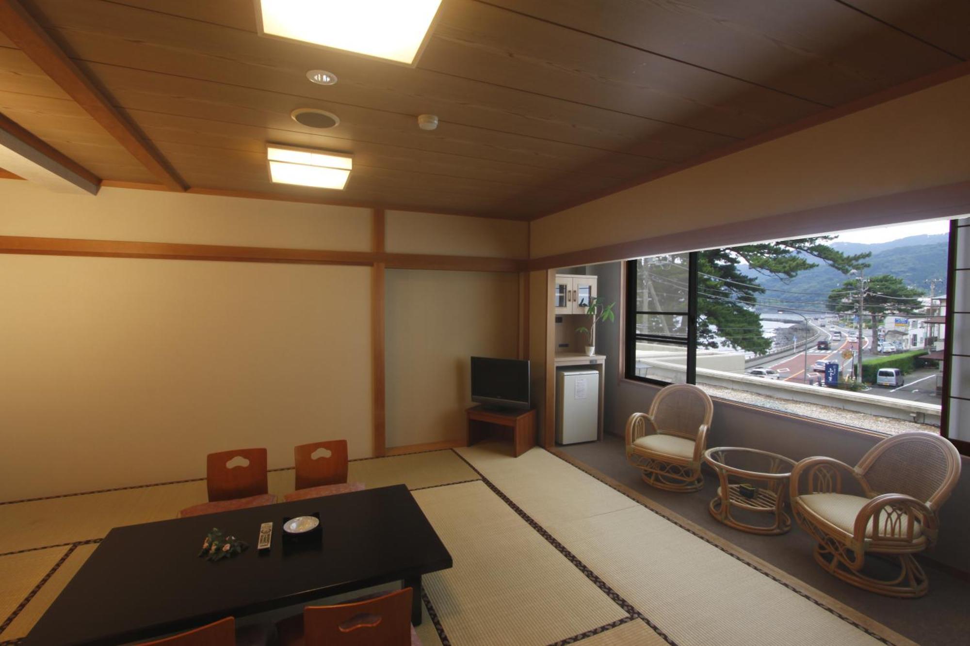 New Tomiyoshi Hotel Atami  Exterior foto